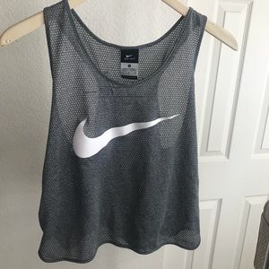 Nike women’s crop top